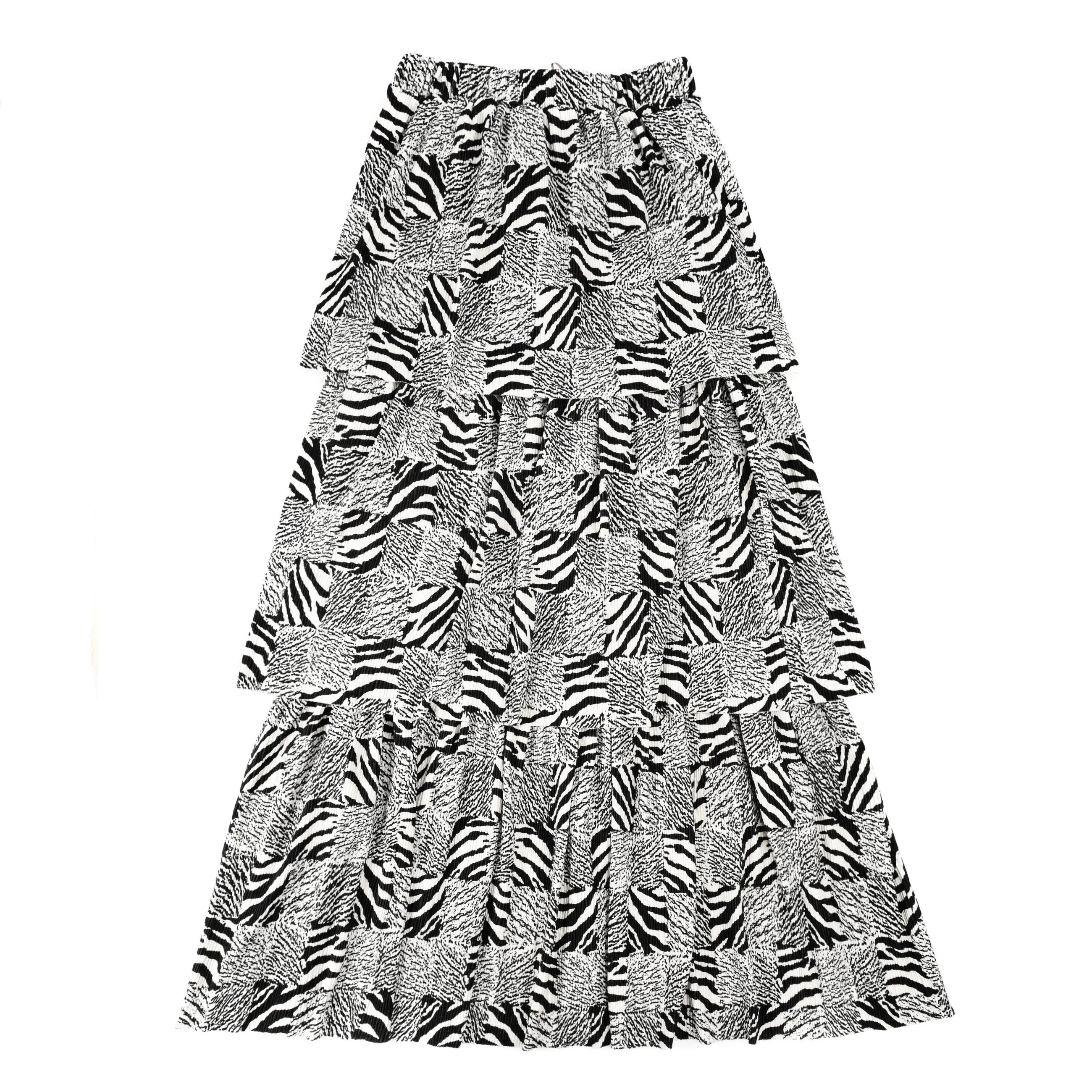Velvet Pleated Layeres Skirt - Image 12