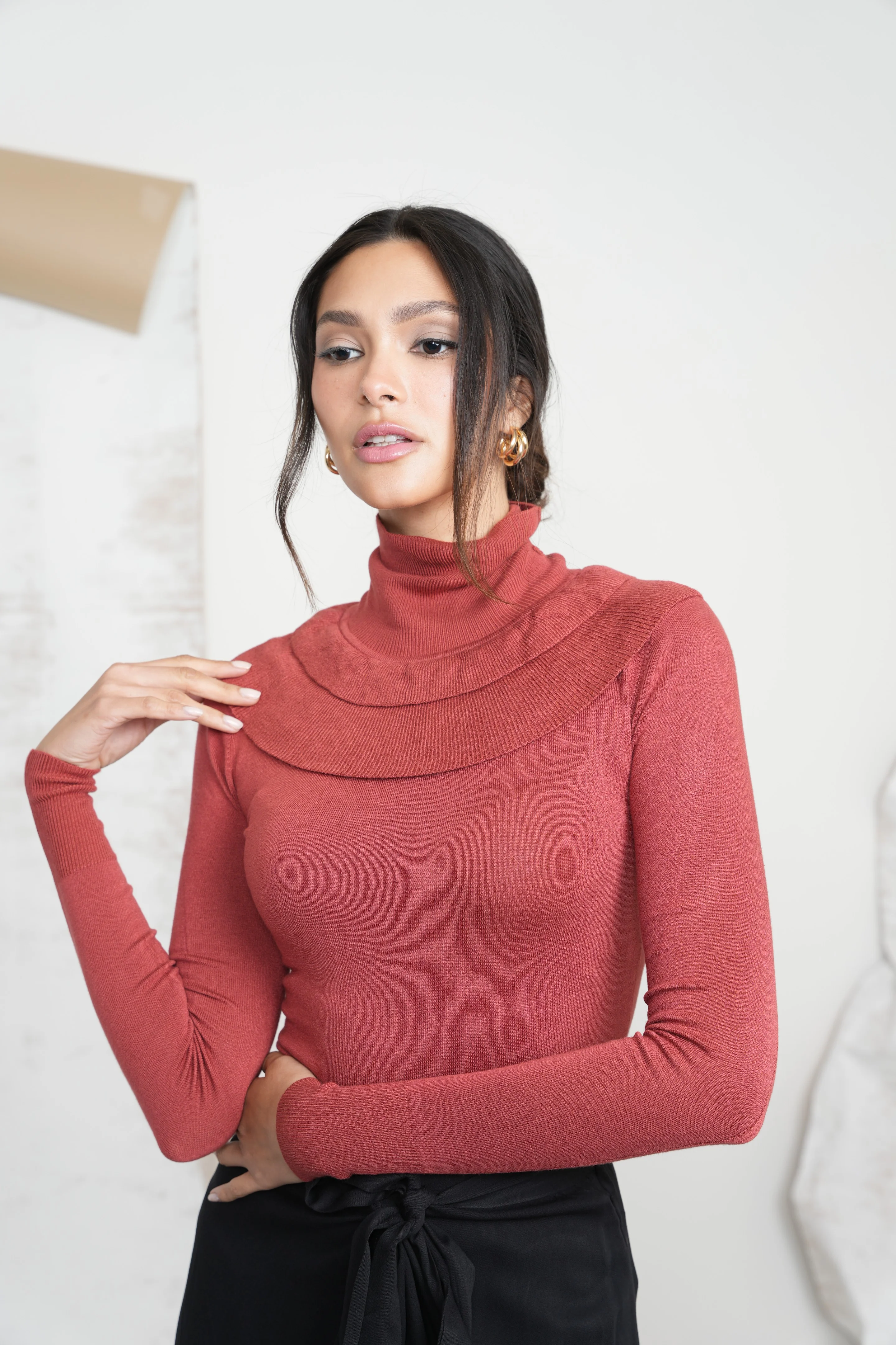 Ruffle Turtleneck - Image 10