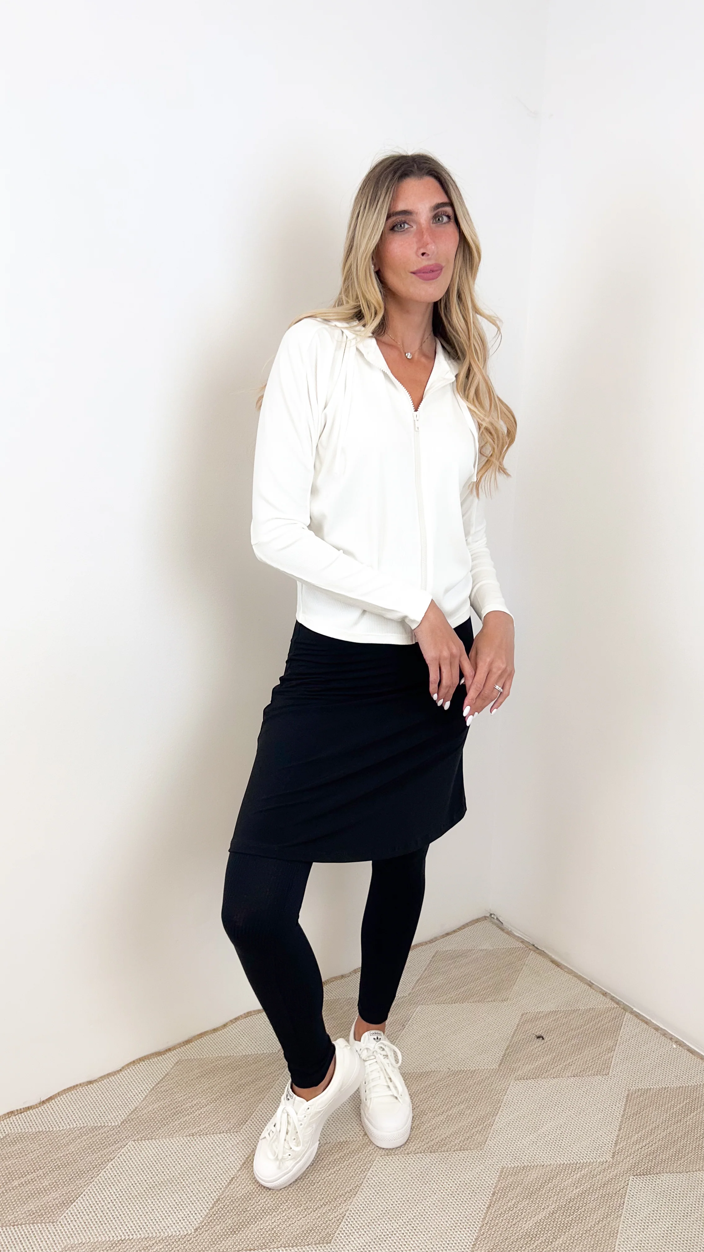 Super Light-Weight Slinkly Skirt - 23" - Image 6