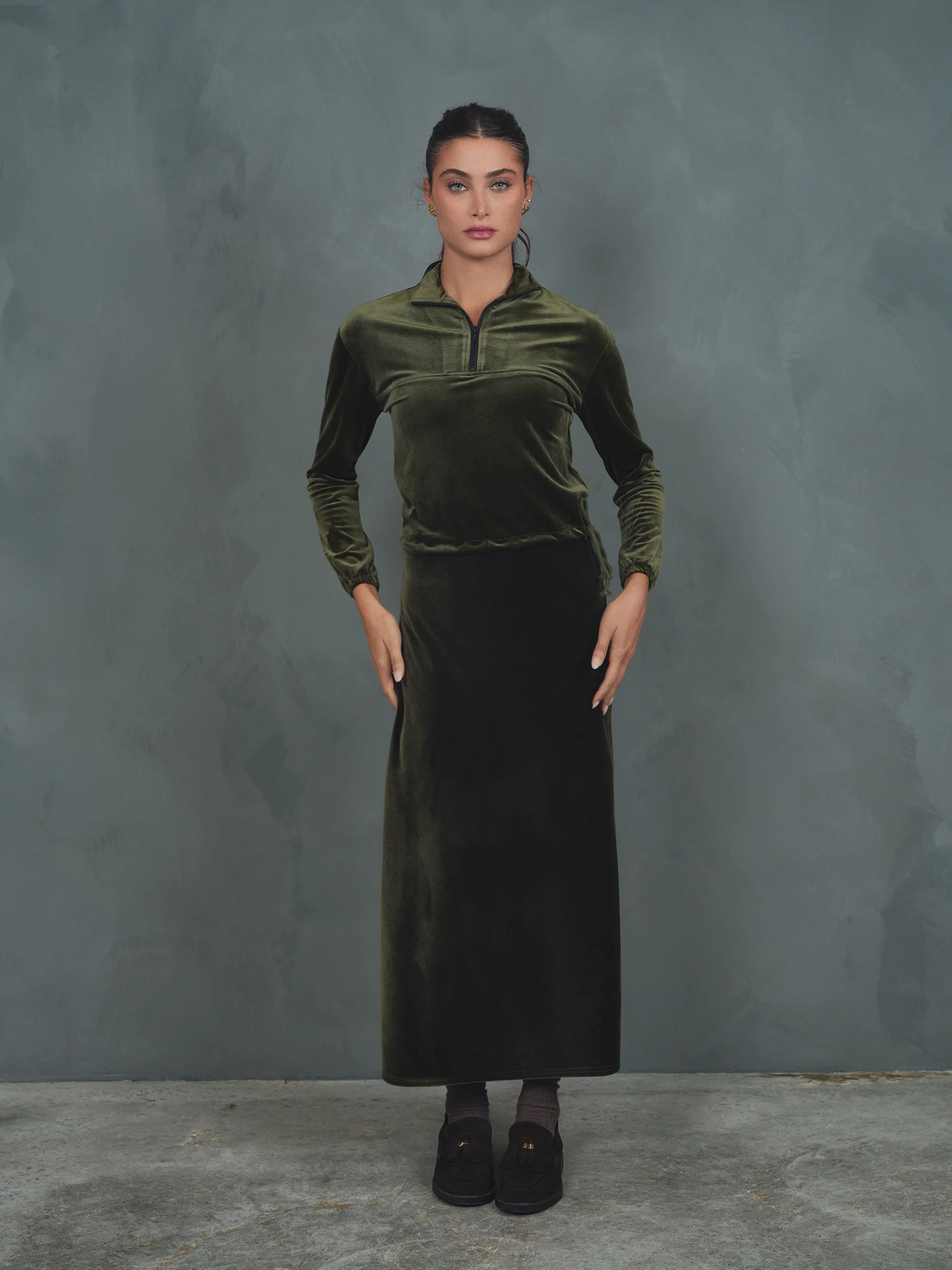 Velour Half Zip Sweatshirt - Image 9