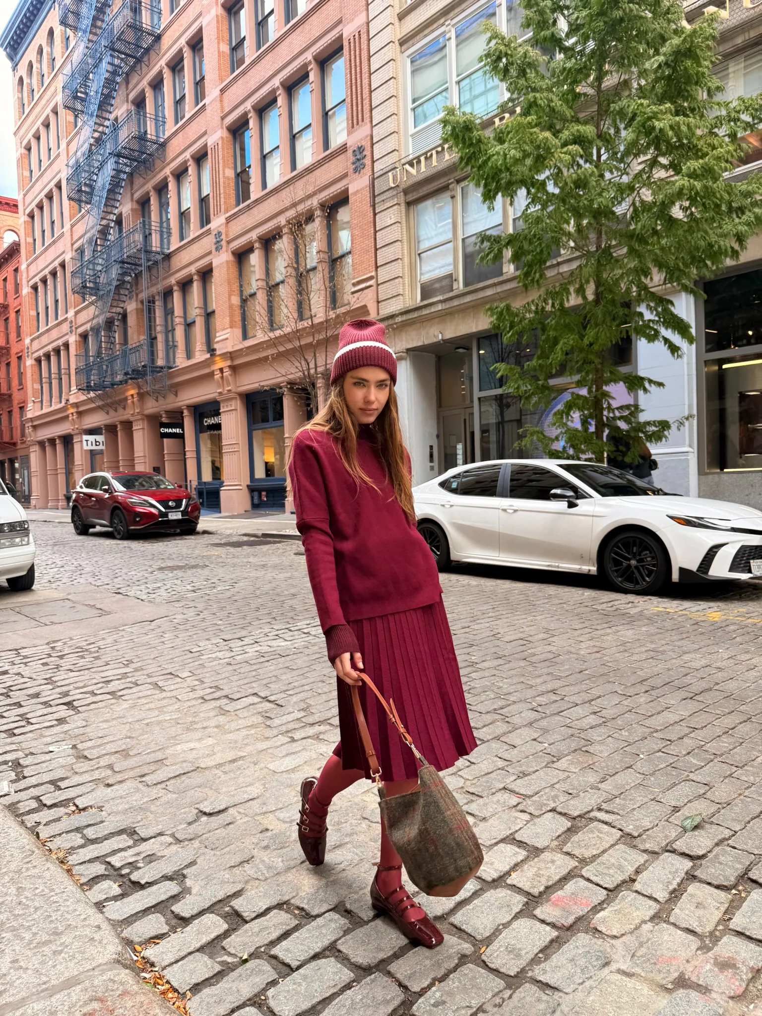 Knit Pleated Skirt - 23" - Image 12