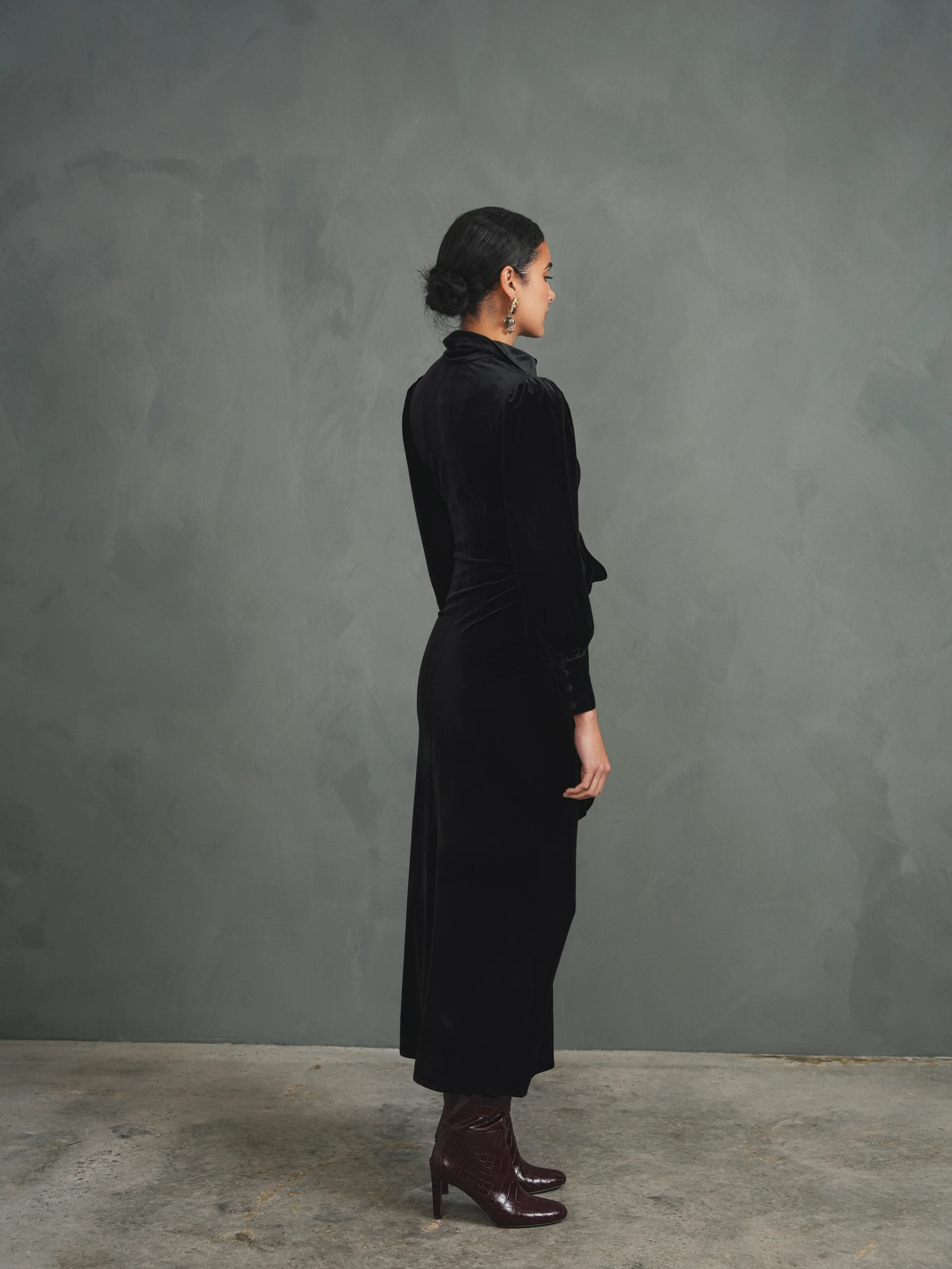 Velour Tie Dress - Image 4