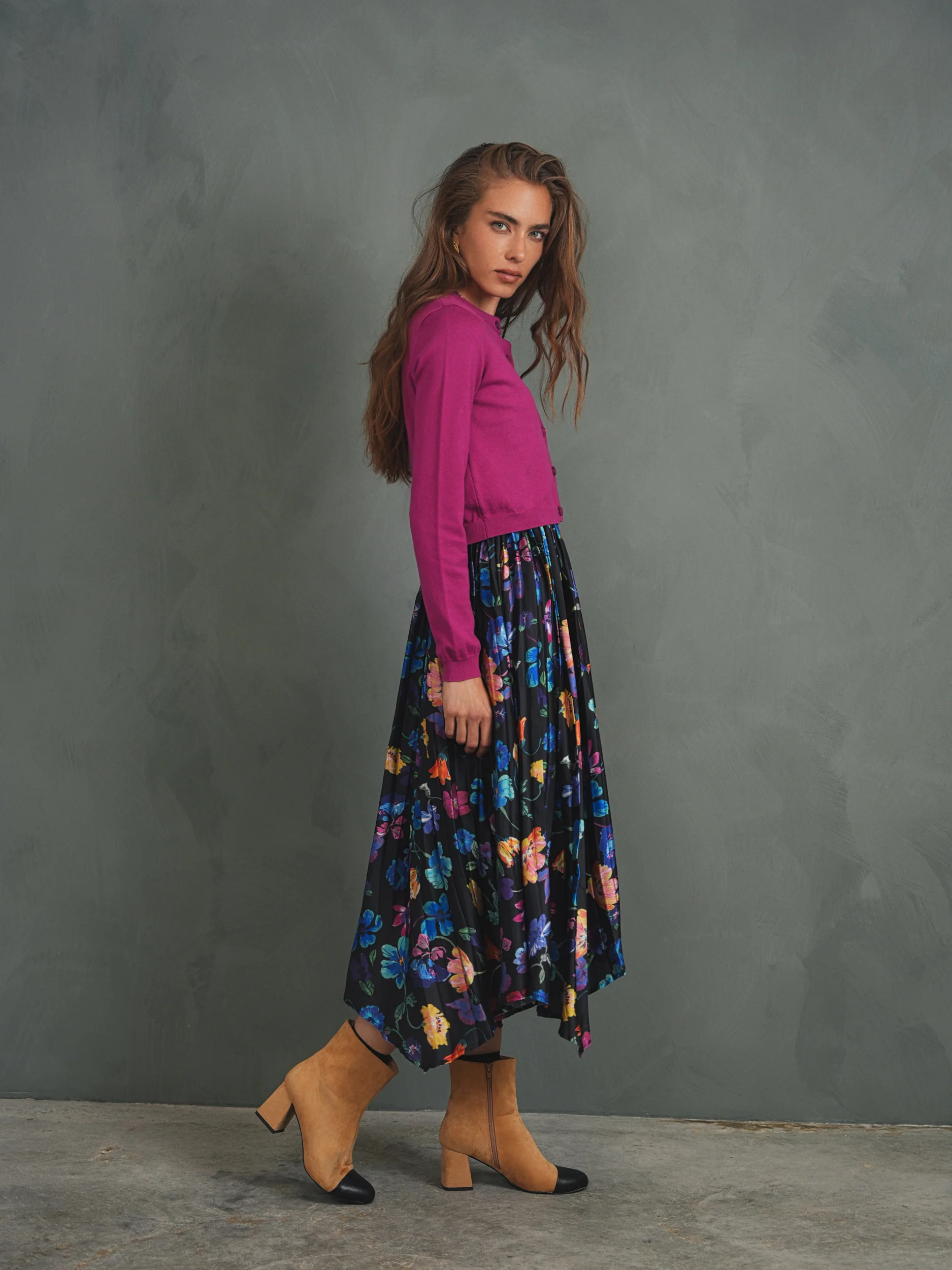 Pleated High-Low Sleeveless Dress - Image 17