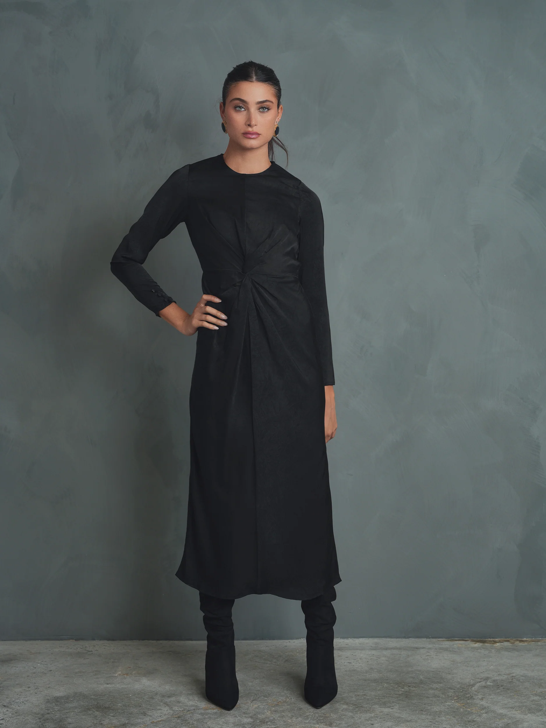 The Victoria Twist Front Dress - Image 3
