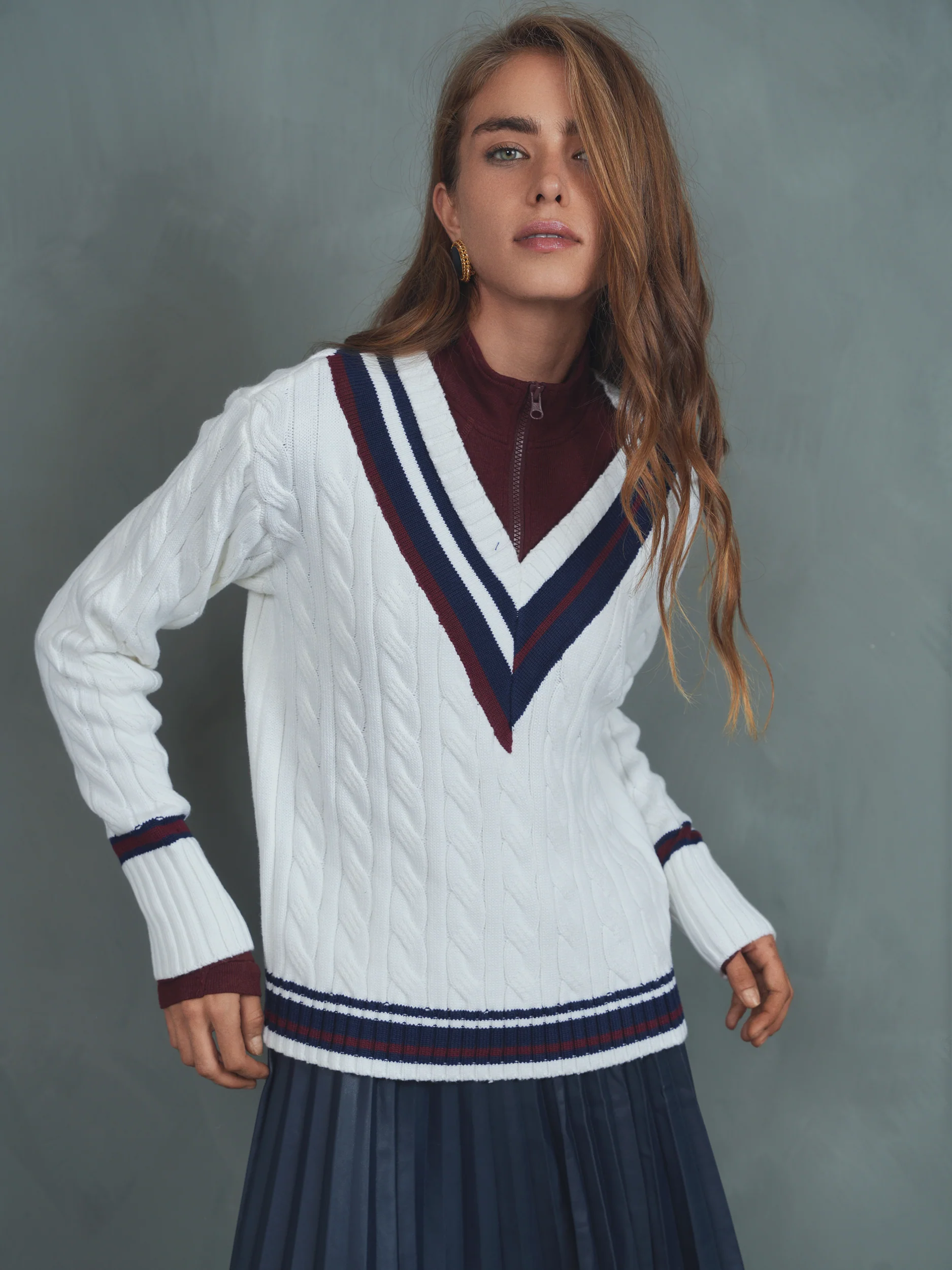 Cable Knit V-Neck Sweater - Image 12