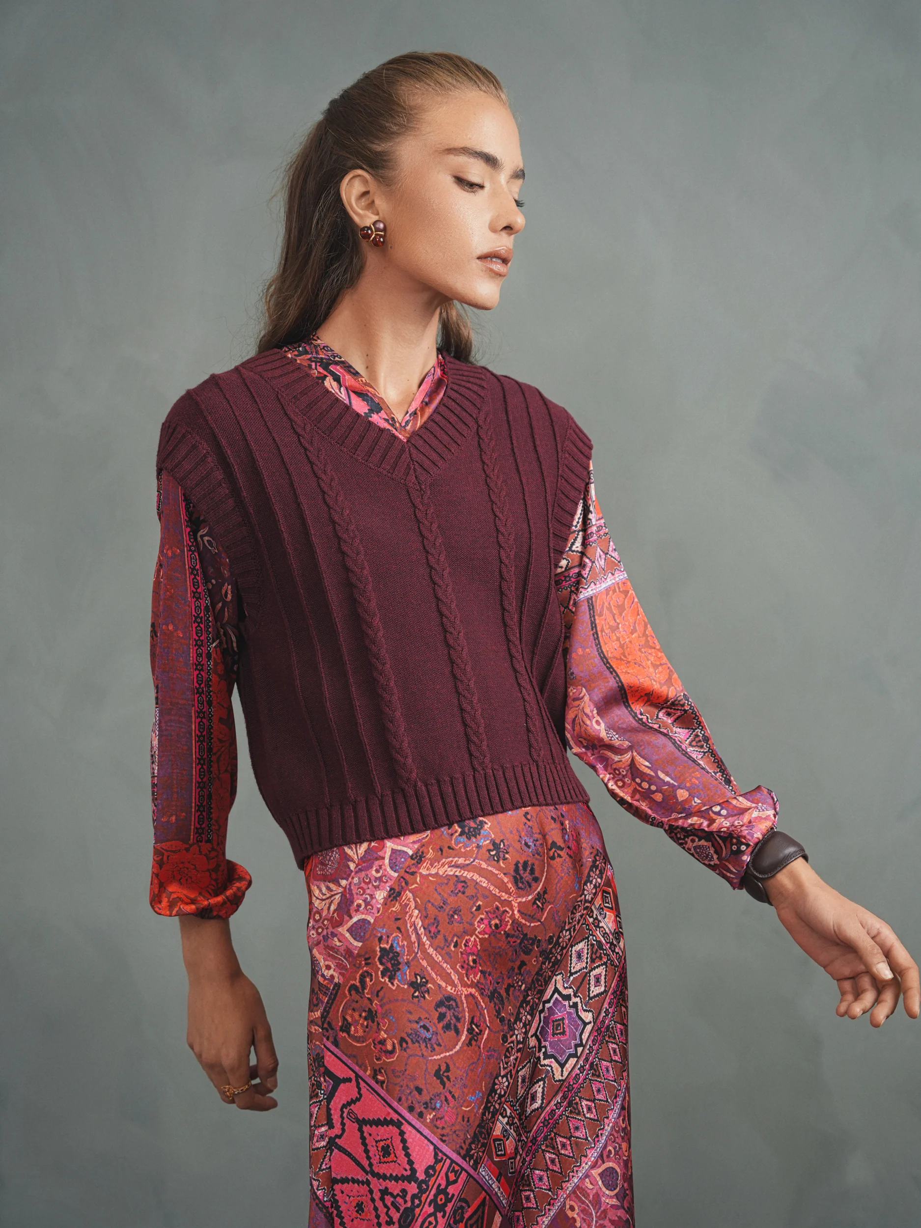 Cable Knit Vest - Image 9