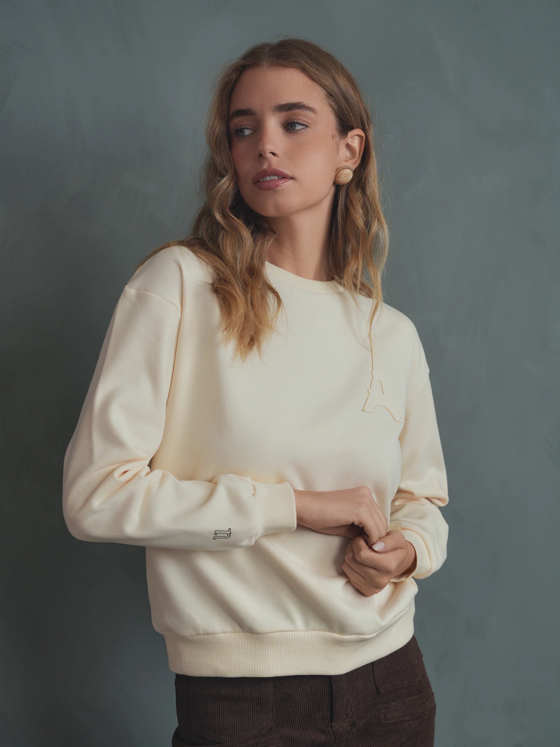 Eiffel Sweatshirt - Image 9