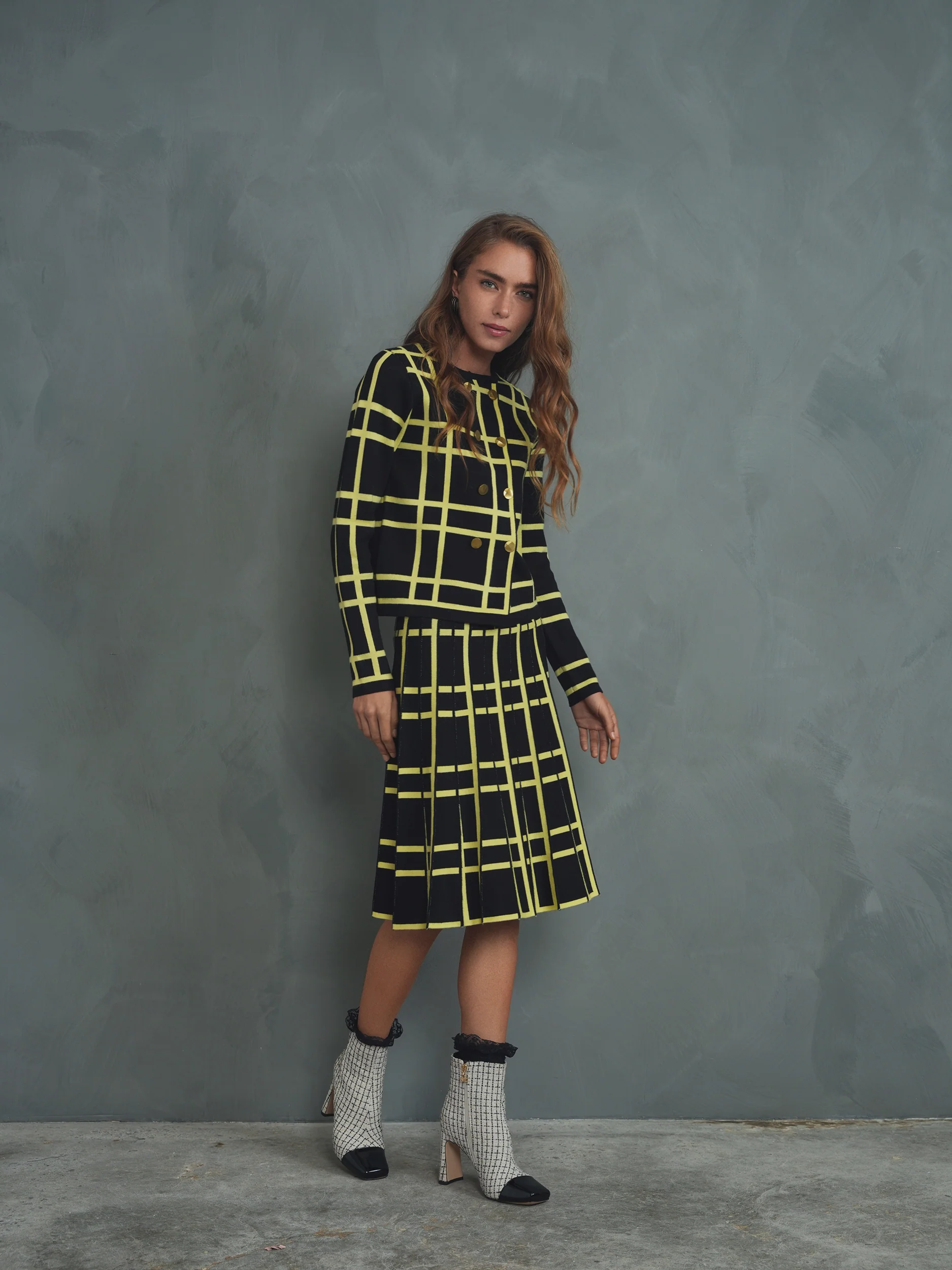 Jacquard Knit Pleated Skirt - Image 18