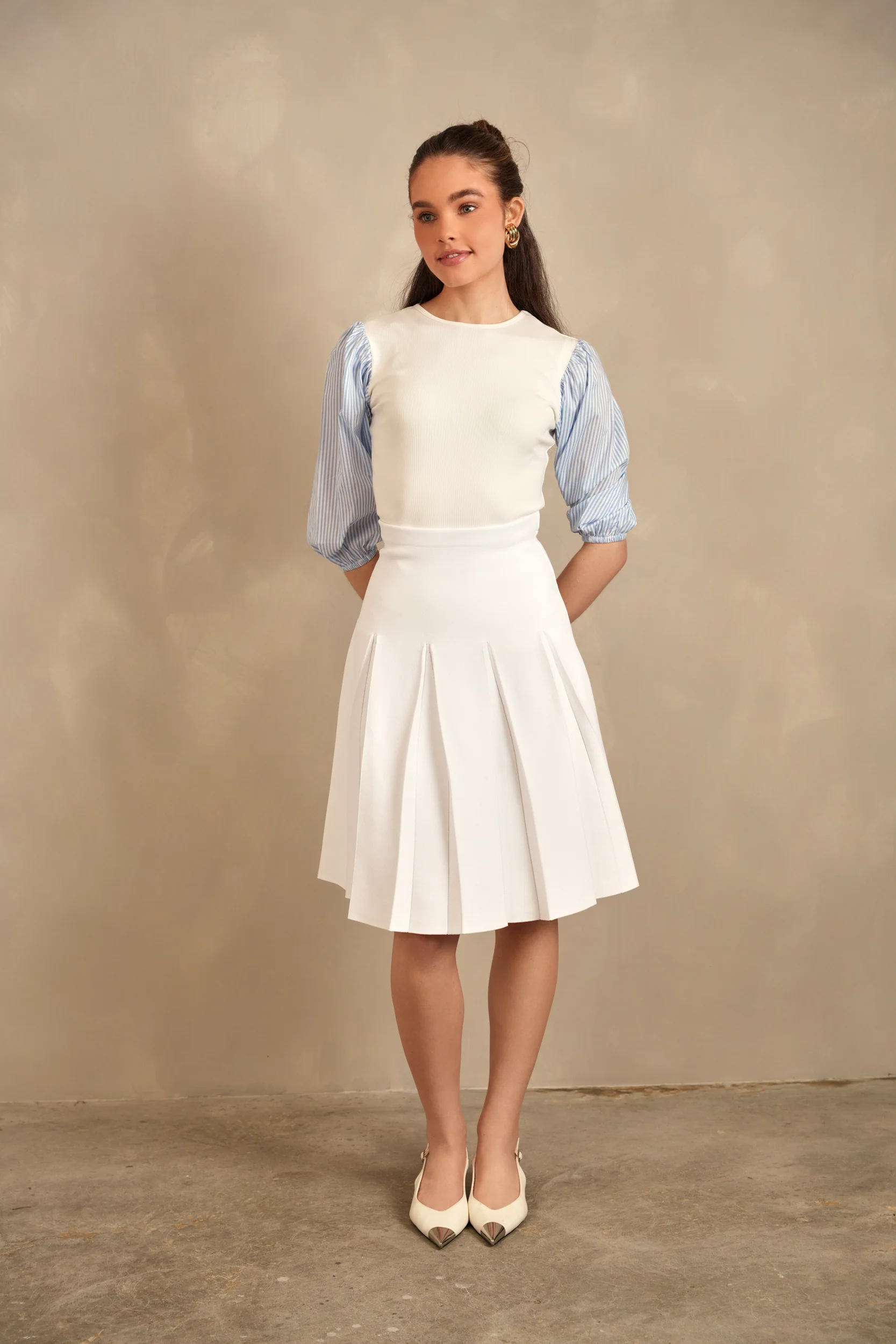 Box Pleated Knit Skirt - Image 13