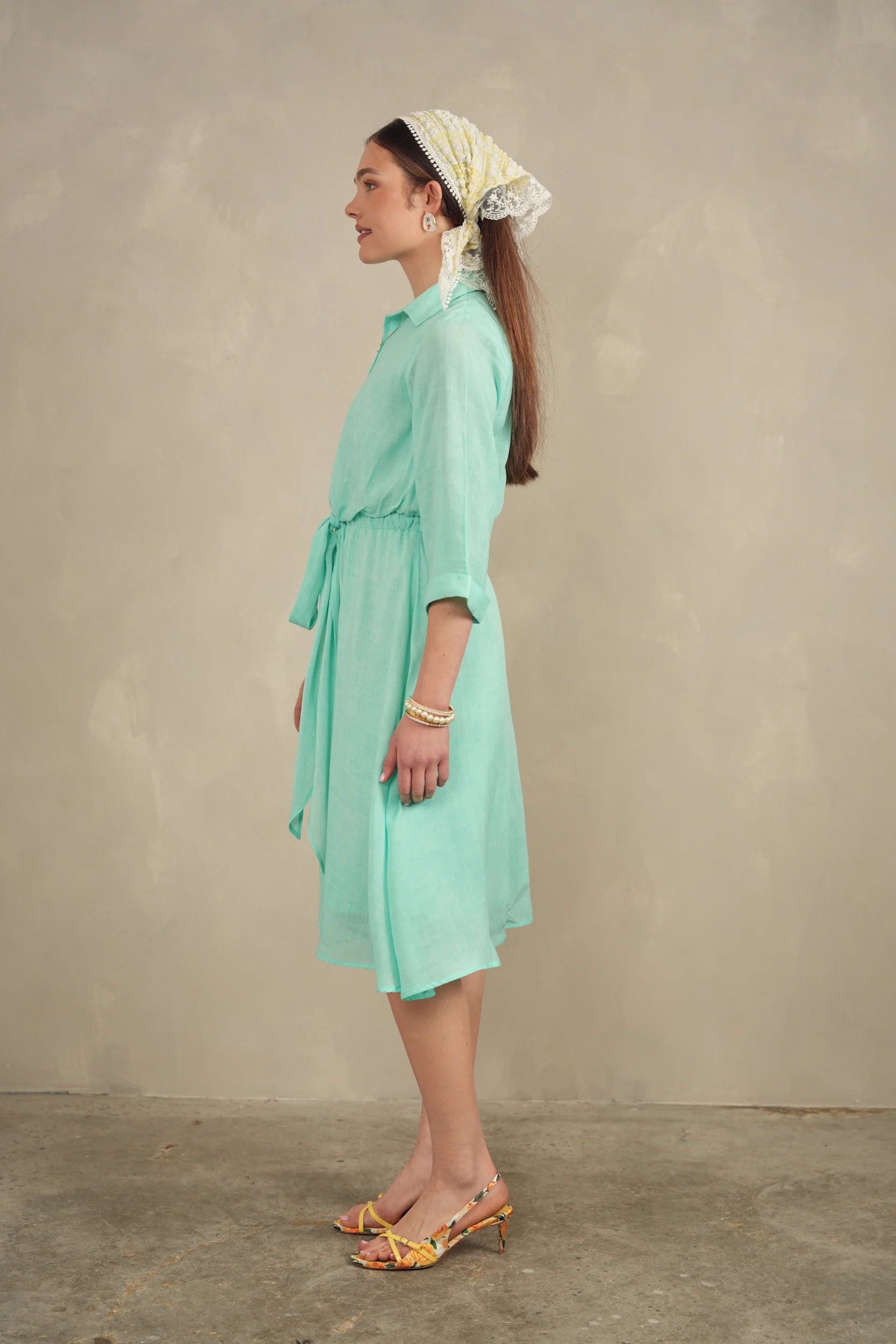Tie Dress With Collar - Image 17