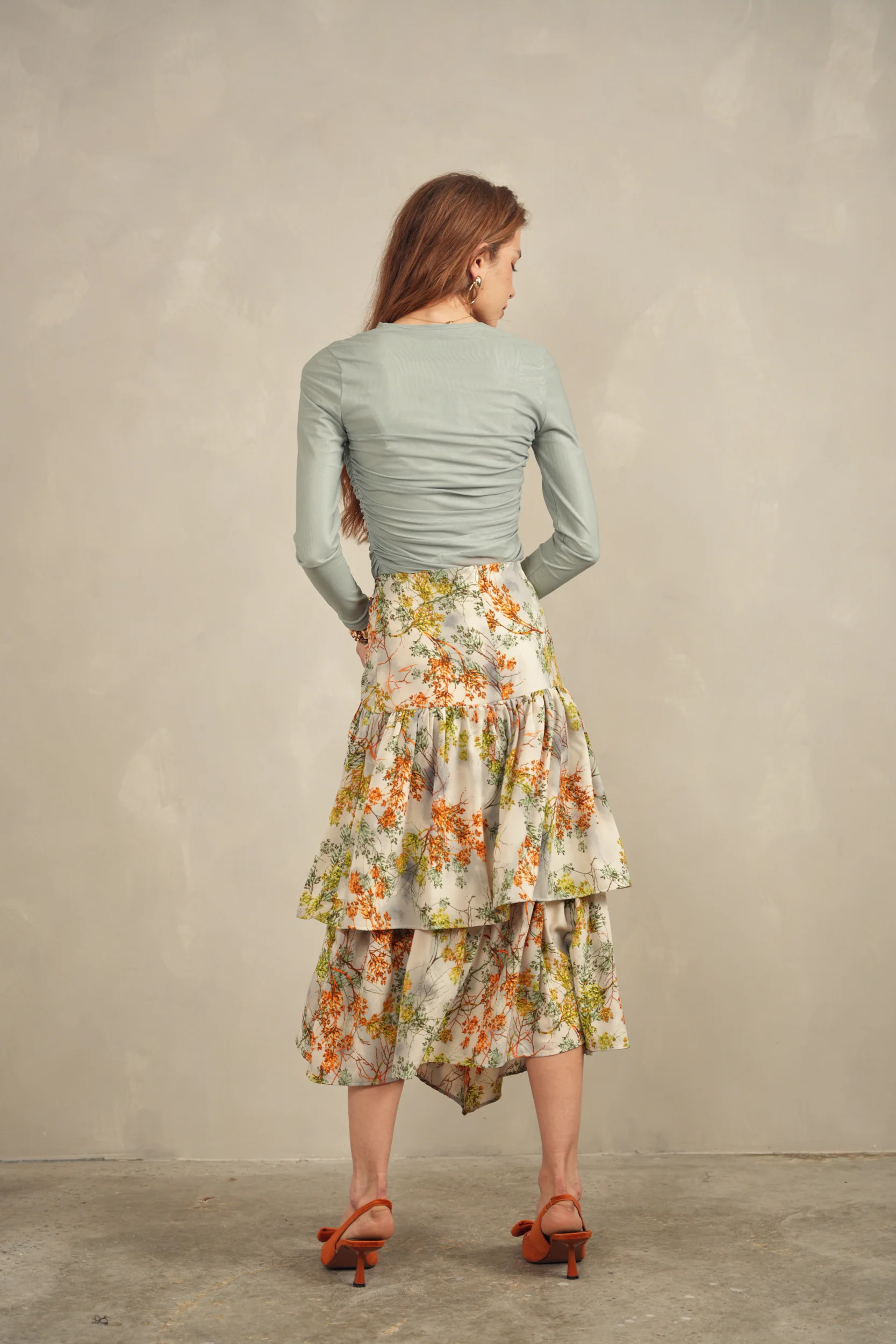 High-Low Ruched Skirt - Image 12
