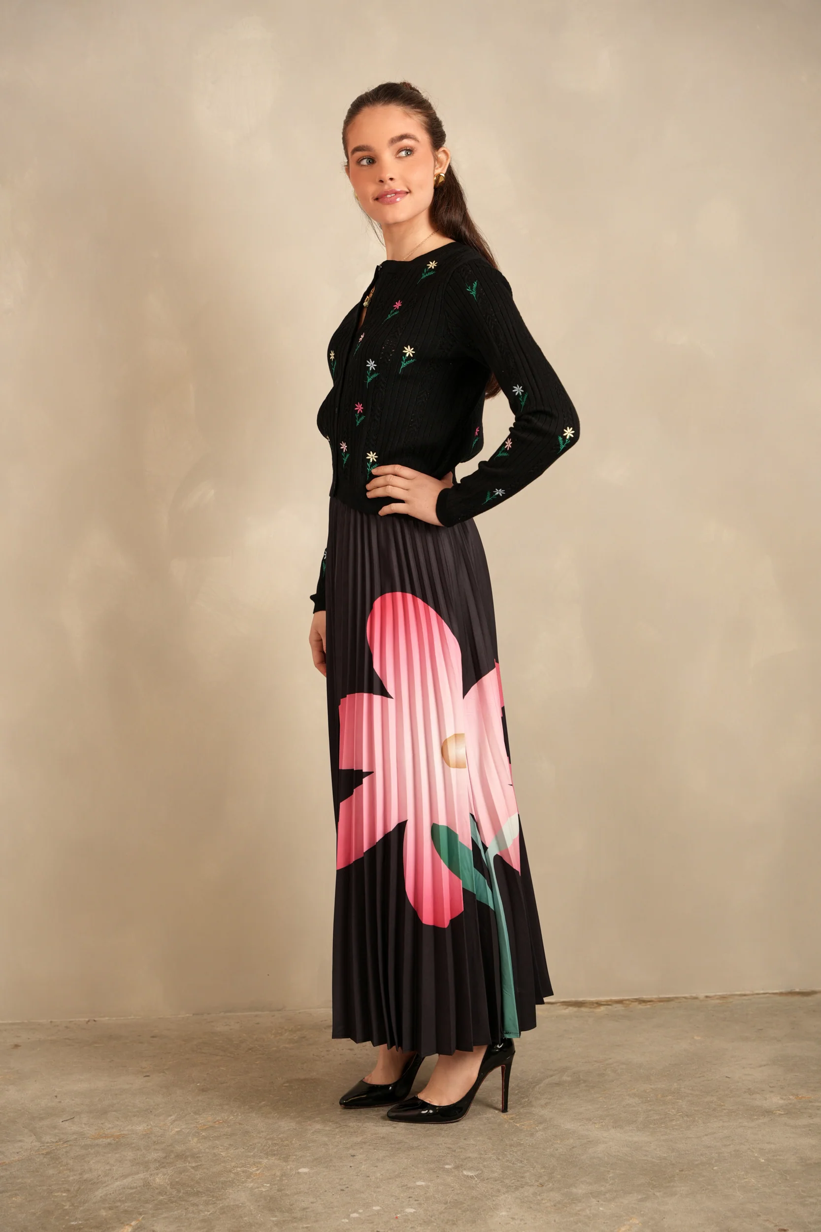 Pleated Maxi Floral Skirt - Image 6