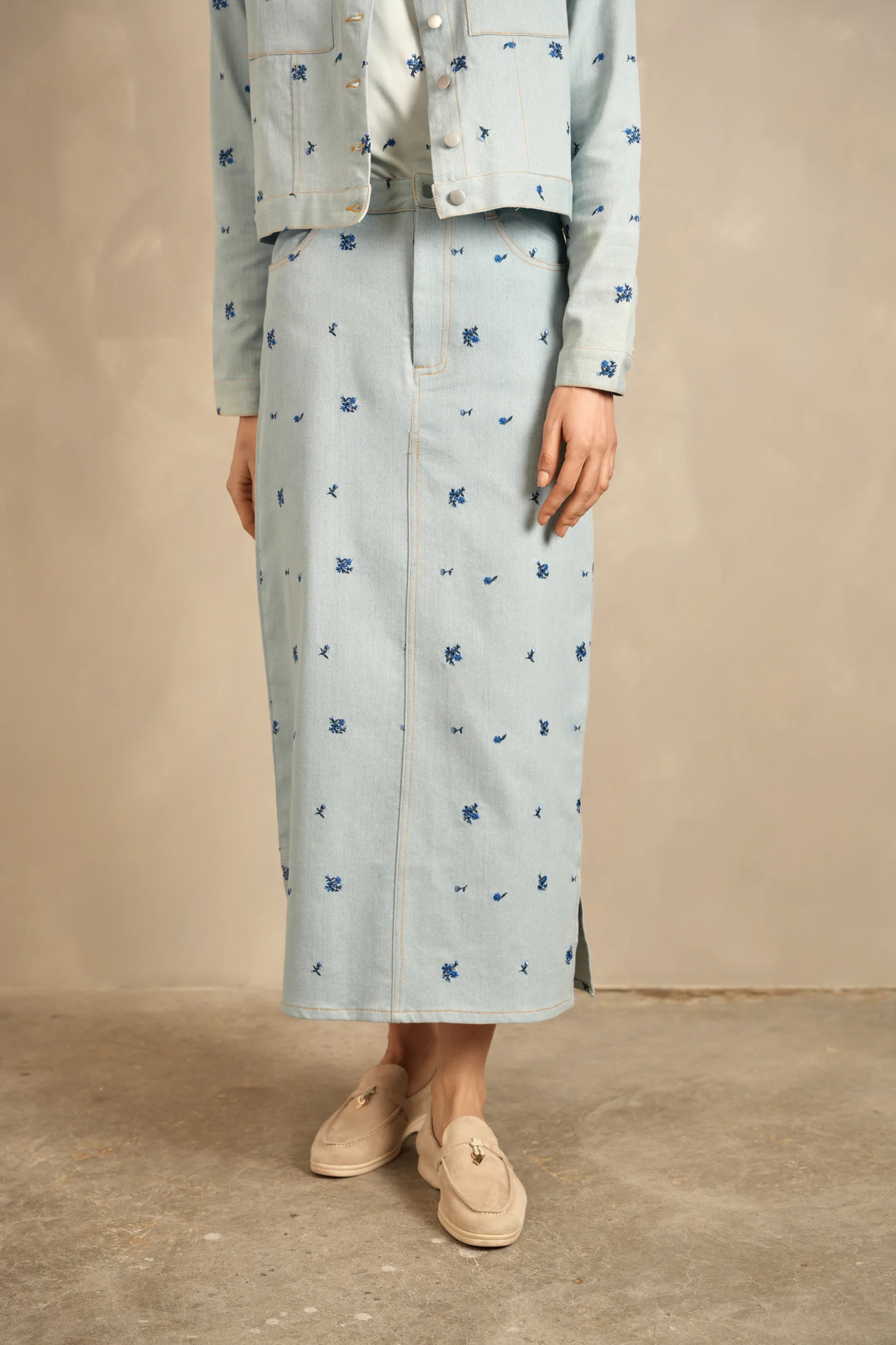 Embroidery Denim Skirt - Image 8